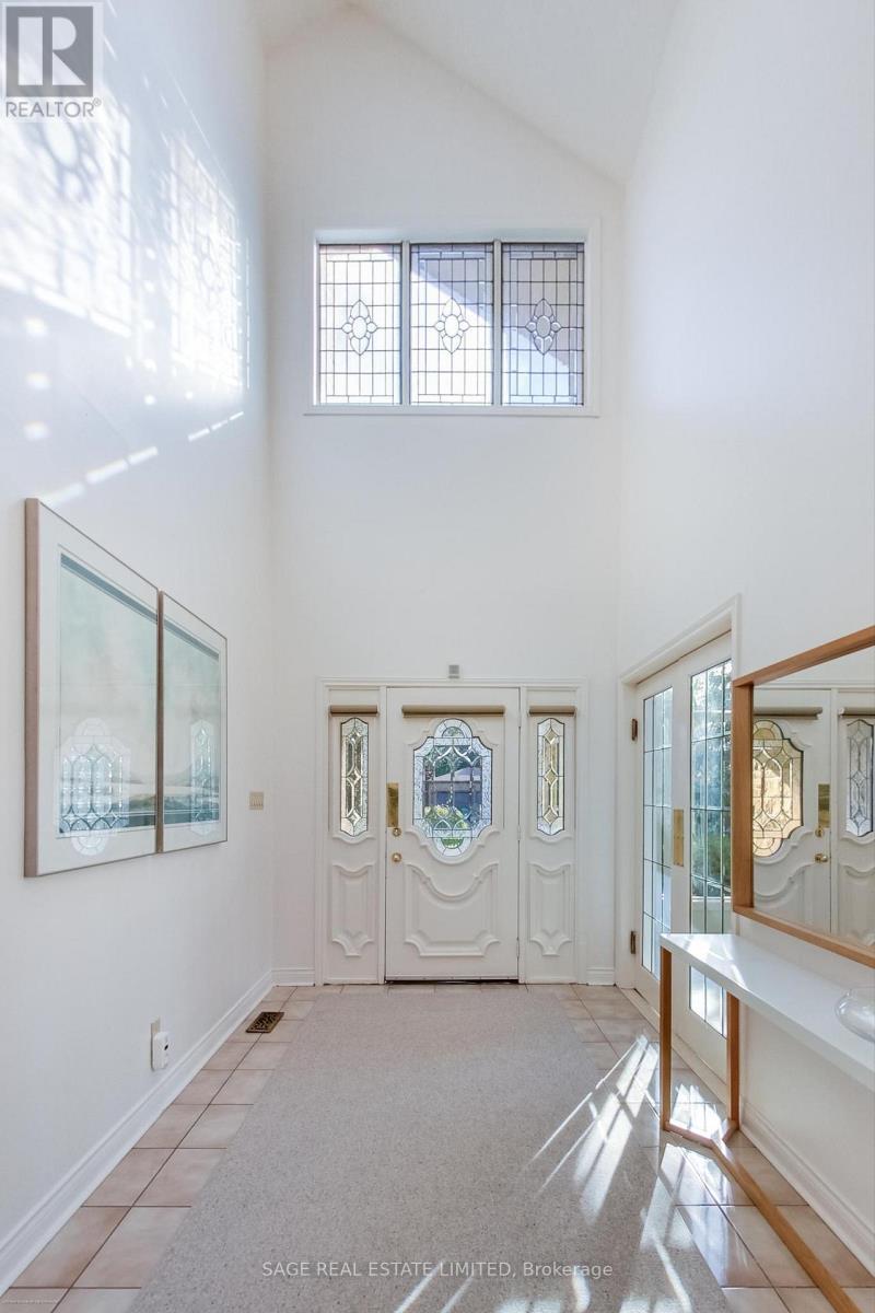 4143 Tapestry Trail, Mississauga, ON - Indoor Photo Showing Other Room