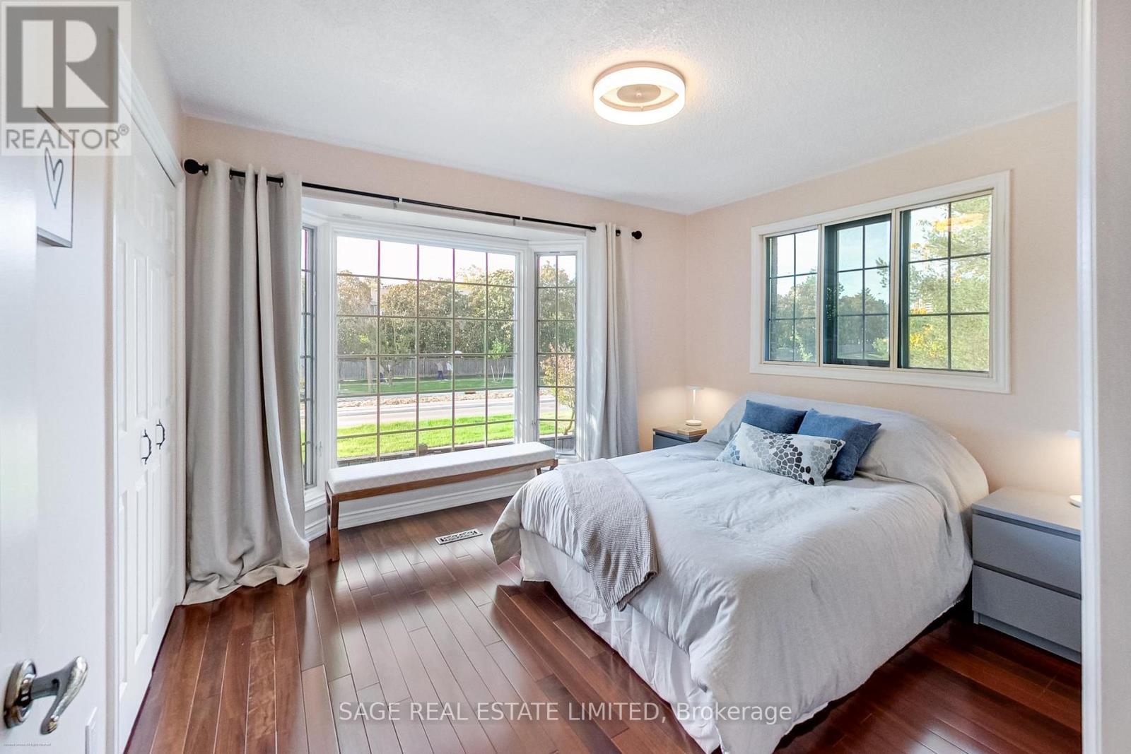 4143 Tapestry Trail, Mississauga, ON - Indoor Photo Showing Bedroom