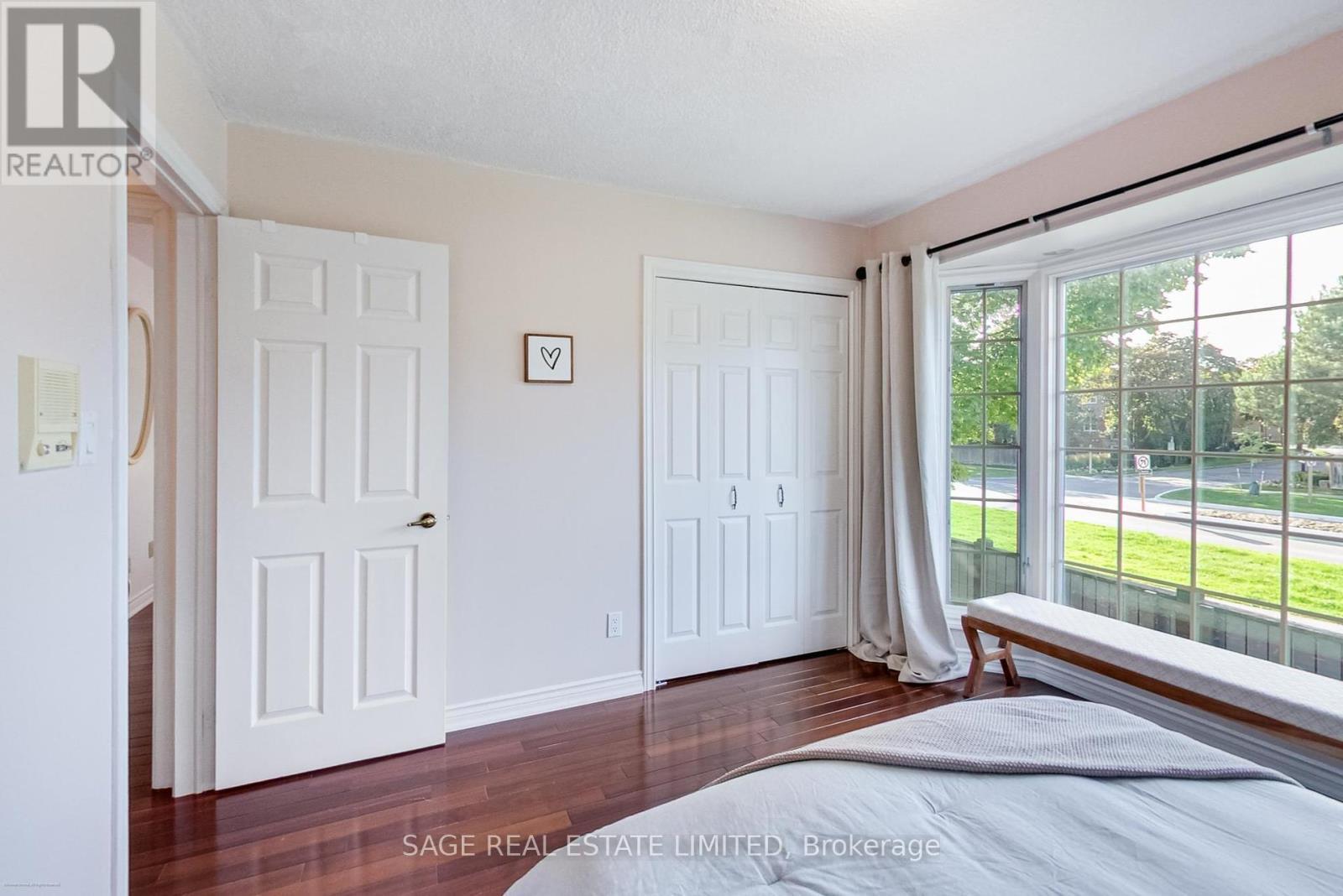 4143 Tapestry Trail, Mississauga, ON - Indoor Photo Showing Bedroom