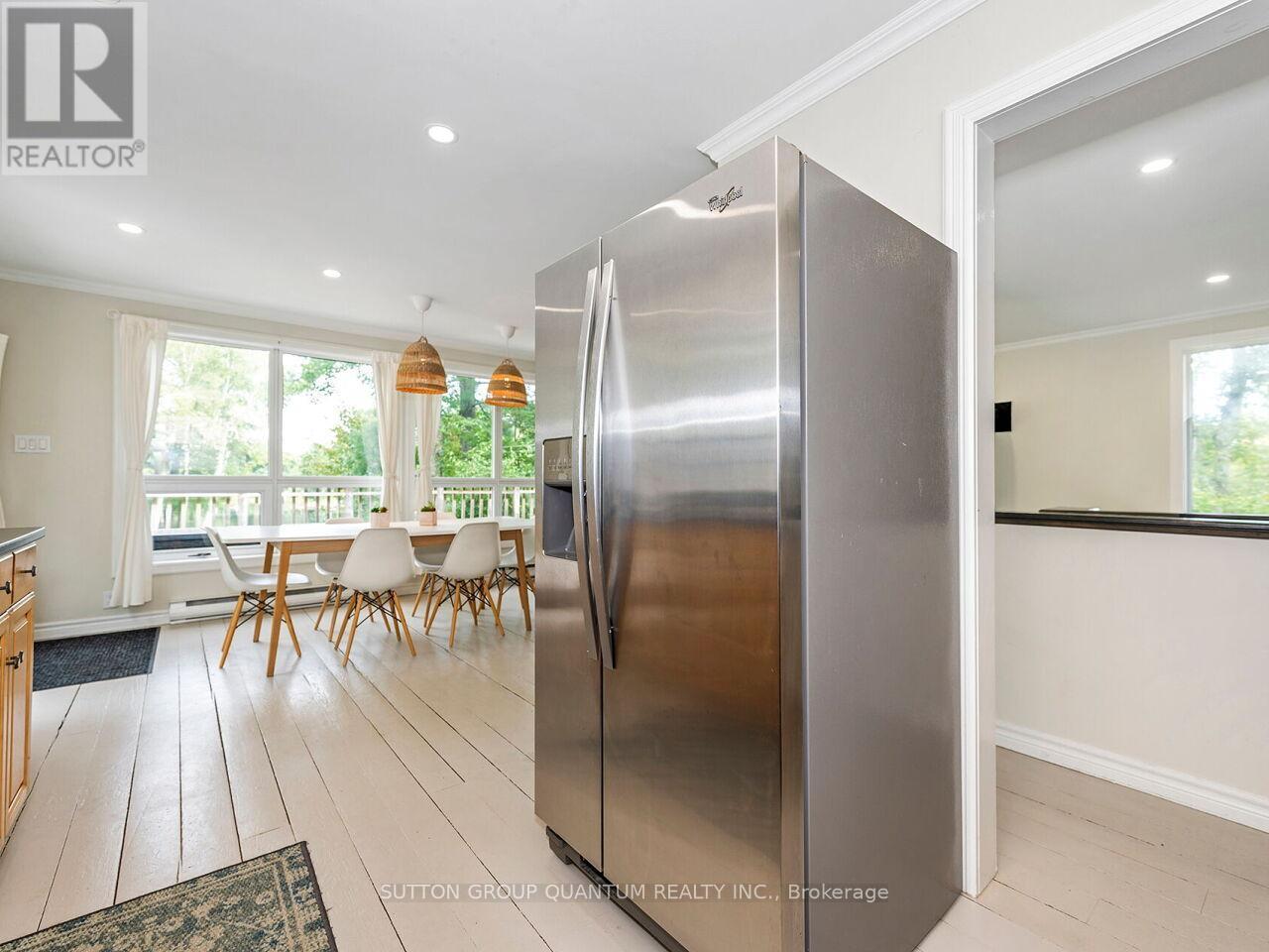 8 - 1006 Youngs Road, Muskoka Lakes, ON - Indoor