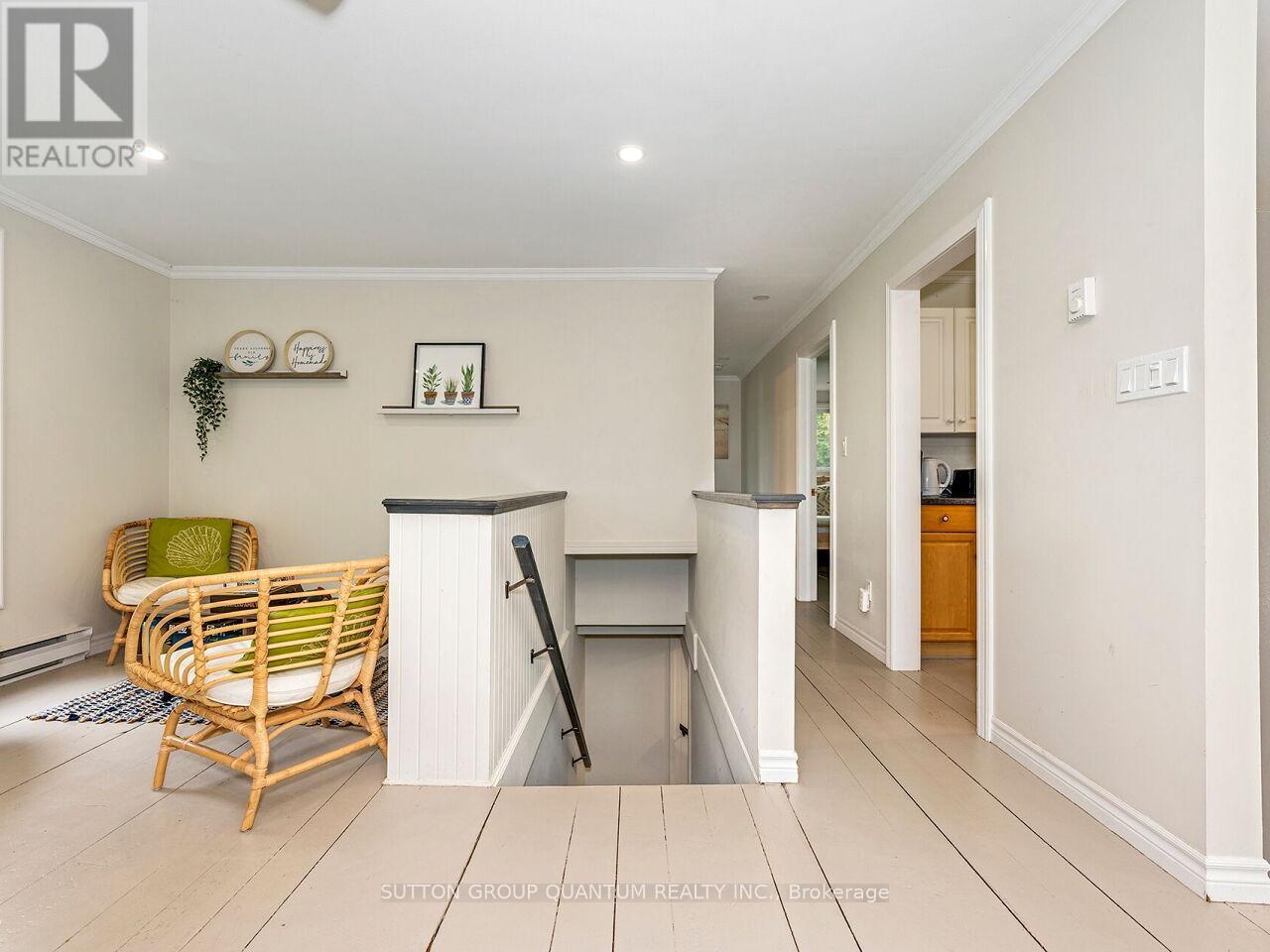 8 - 1006 Youngs Road, Muskoka Lakes, ON - Indoor