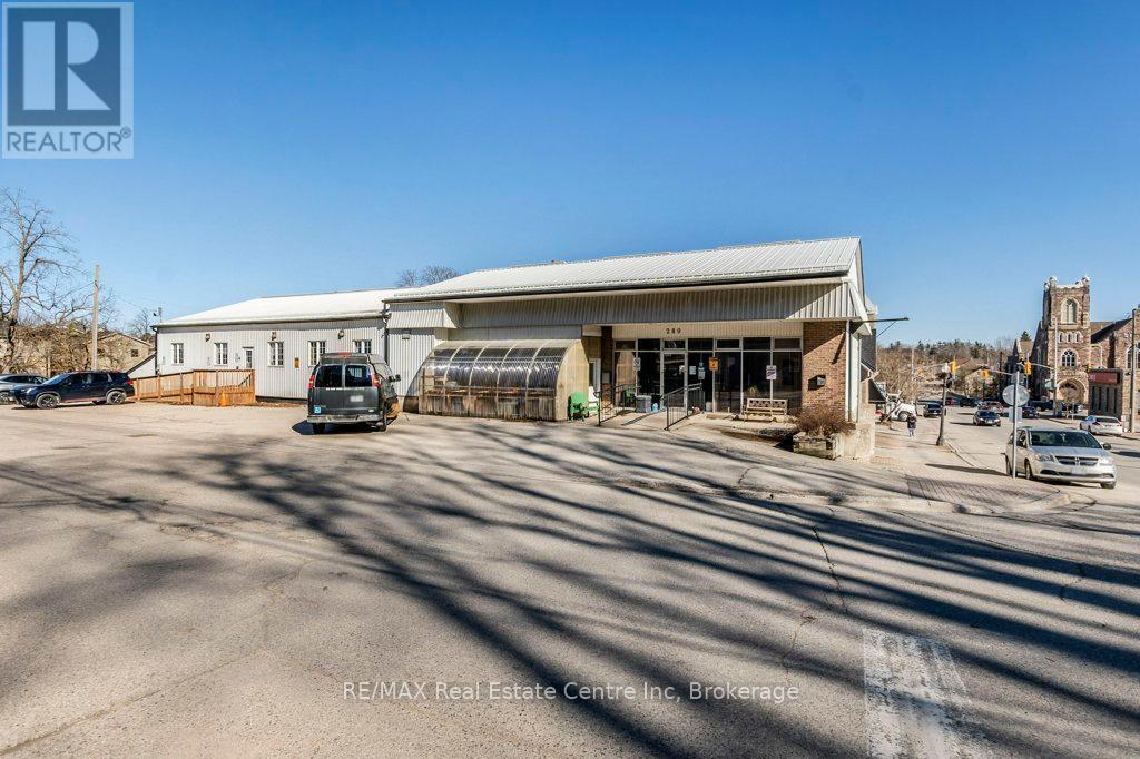 280 St Patrick Street W, Centre Wellington (Fergus), ON