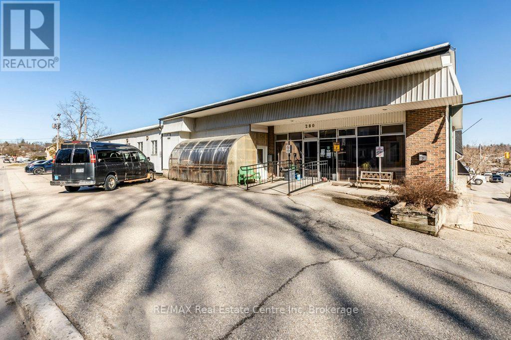 280 St Patrick Street W, Centre Wellington (Fergus), ON