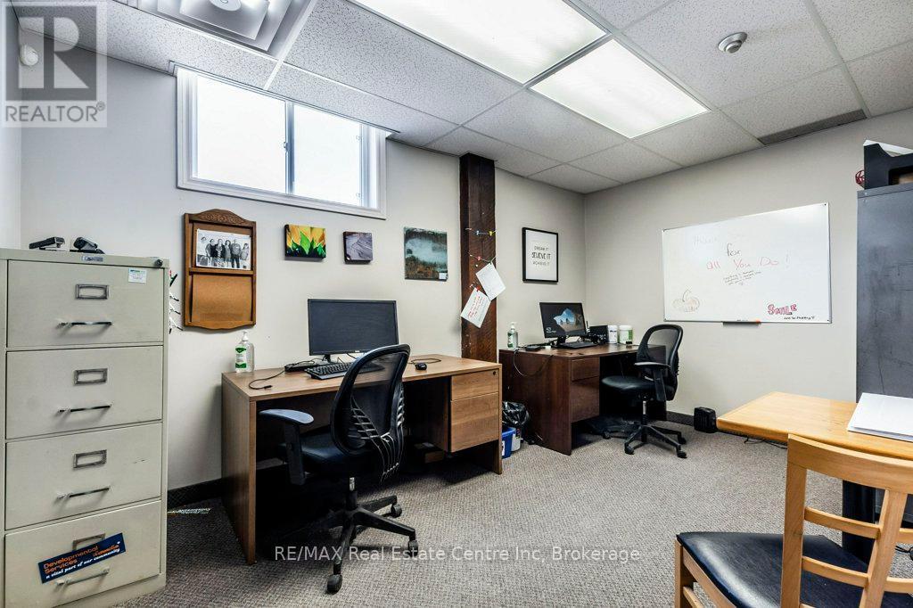 280 St Patrick Street W, Centre Wellington (Fergus), ON