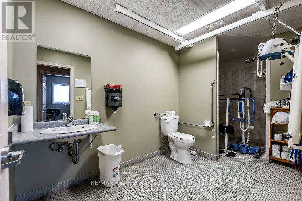 280 St Patrick Street W, Centre Wellington (Fergus), ON