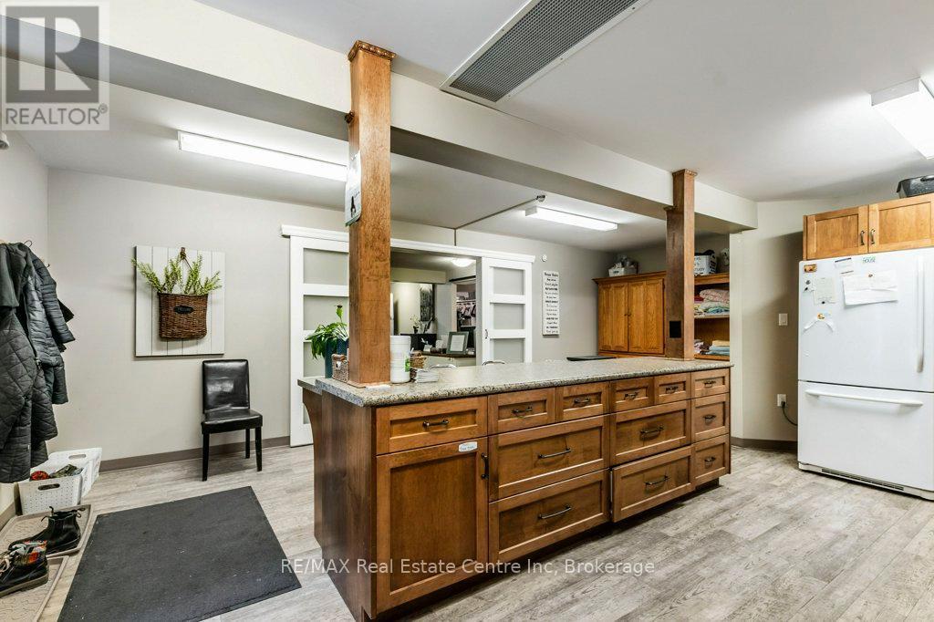 280 St Patrick Street W, Centre Wellington (Fergus), ON