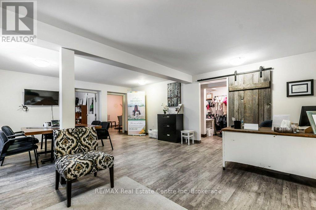 280 St Patrick Street W, Centre Wellington (Fergus), ON