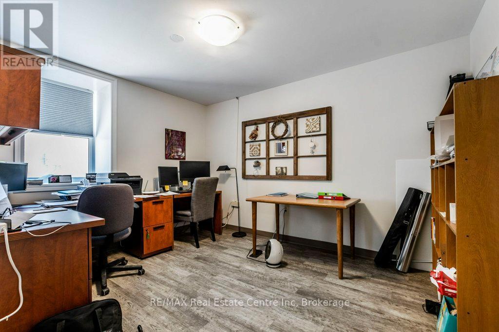 280 St Patrick Street W, Centre Wellington (Fergus), ON