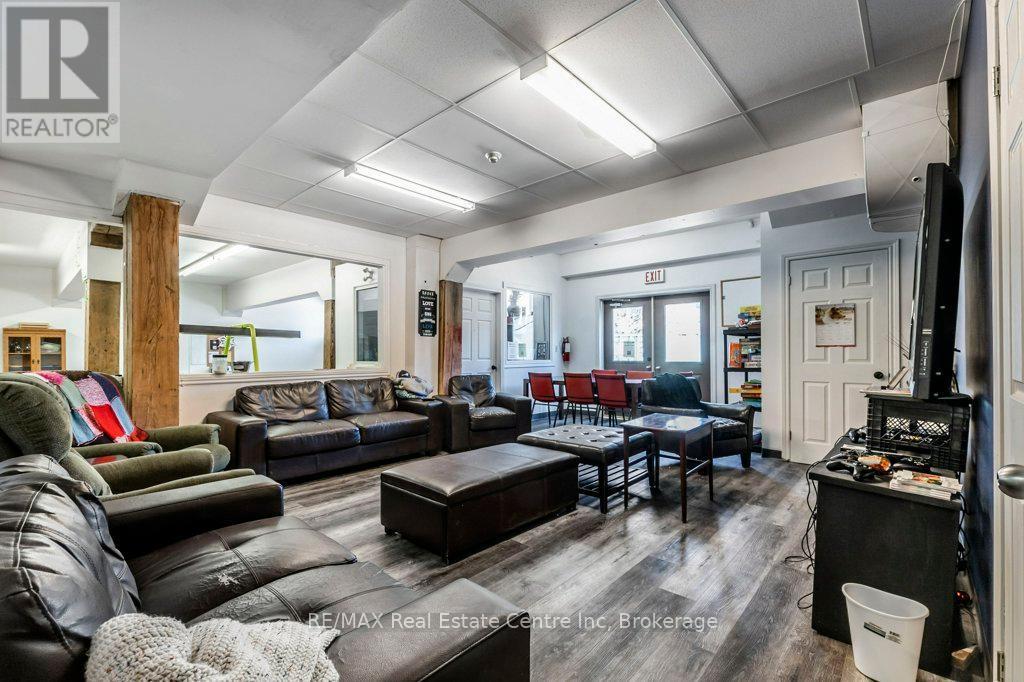 280 St Patrick Street W, Centre Wellington (Fergus), ON