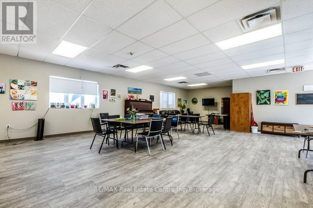 280 St Patrick Street W, Centre Wellington (Fergus), ON