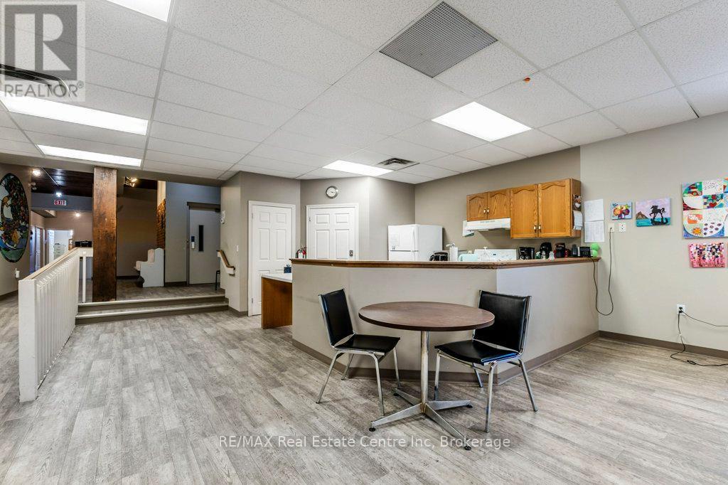 280 St Patrick Street W, Centre Wellington (Fergus), ON