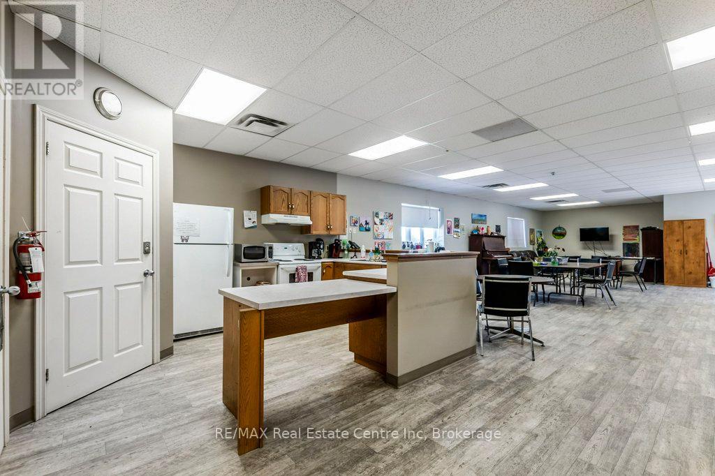 280 St Patrick Street W, Centre Wellington (Fergus), ON