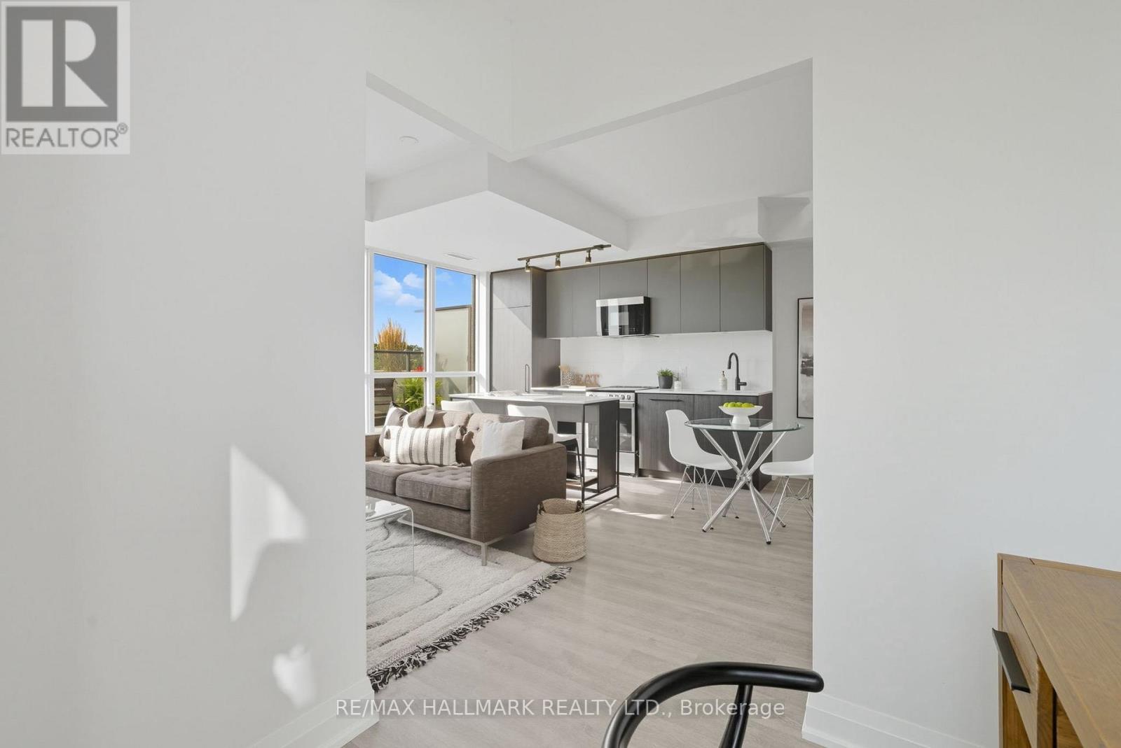 513 - 2369 Danforth Avenue, Toronto, ON -