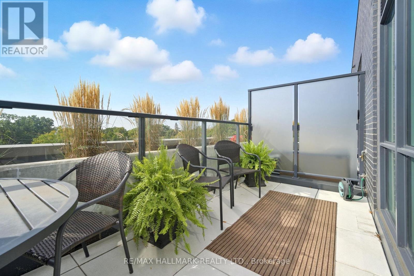 513 - 2369 Danforth Avenue, Toronto, ON - Outdoor With Balcony With Exterior