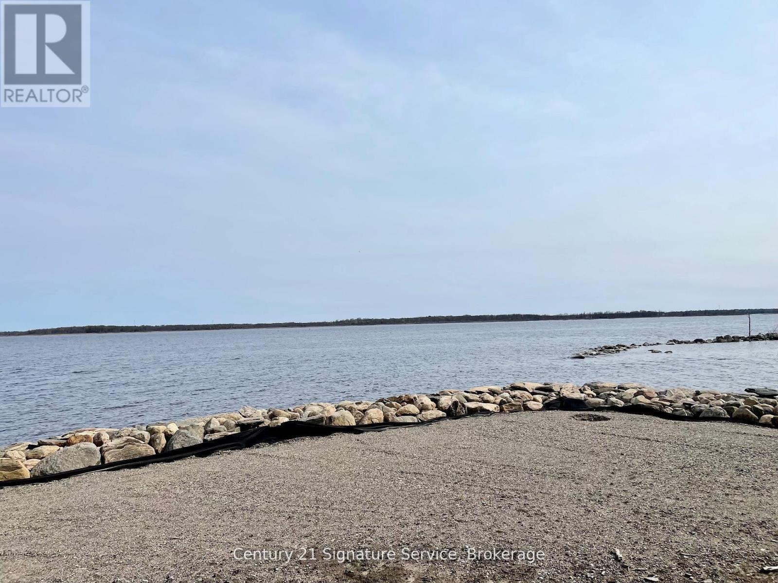 257 Robins Point Road, Tay, ON