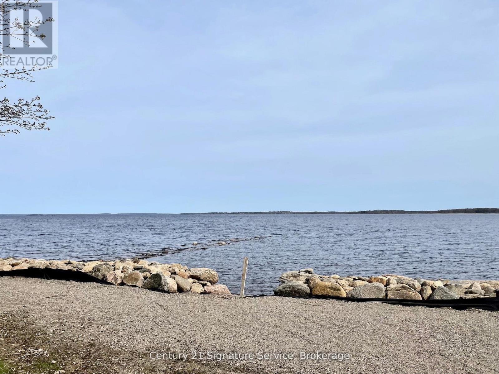 257 Robins Point Road, Tay, ON