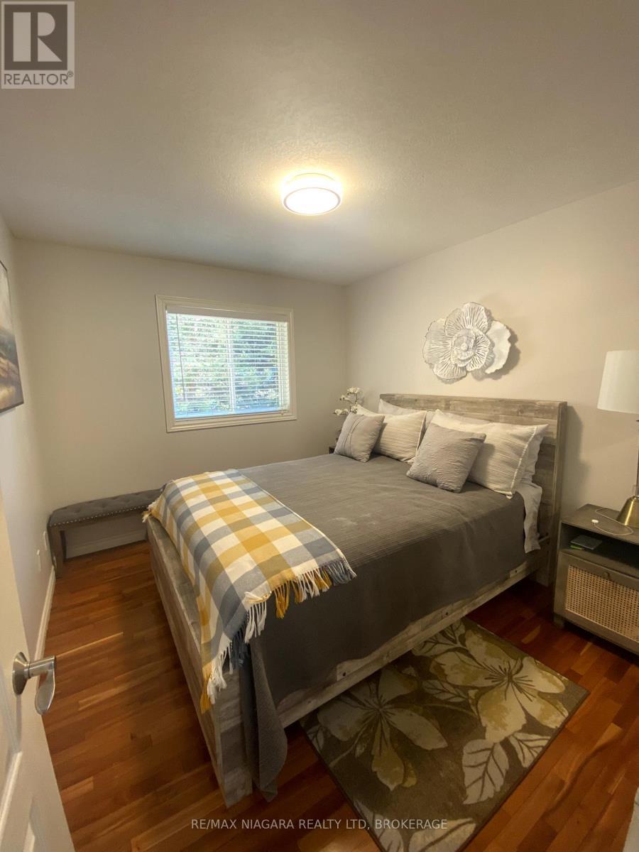 4875 Firelane 18, Port Colborne (Sherkston), ON - Indoor Photo Showing Bedroom