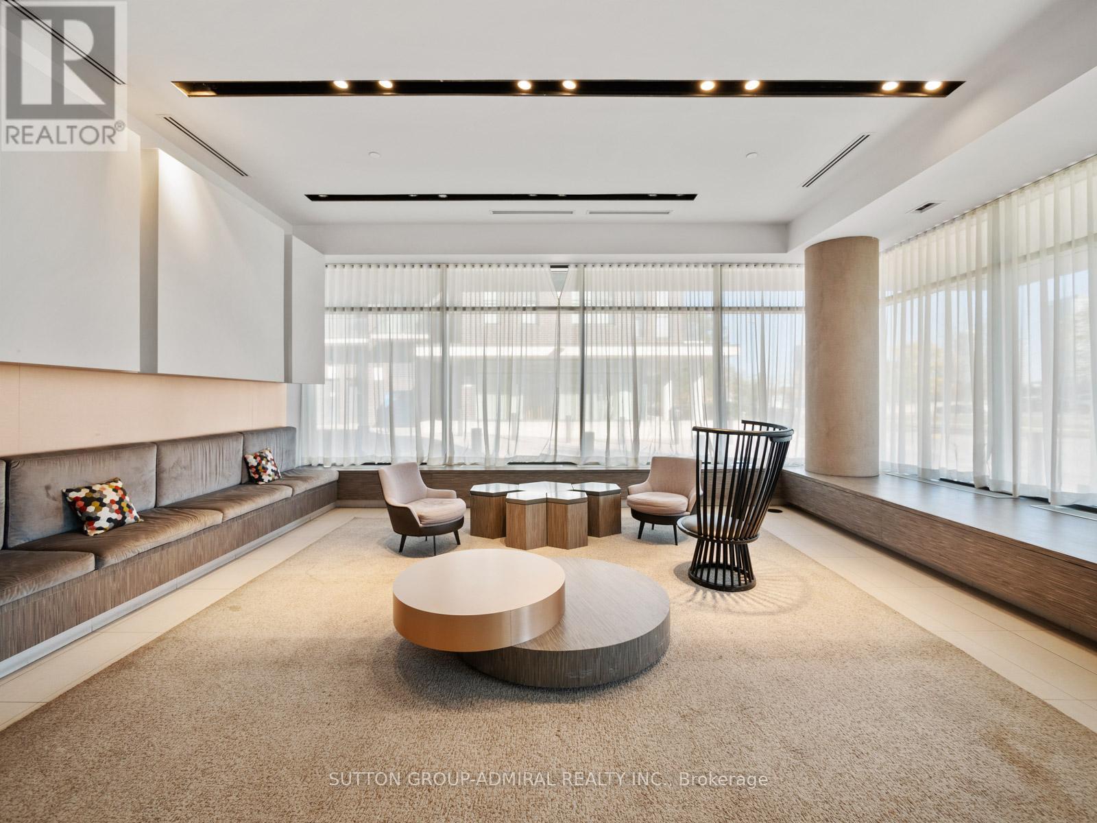 1005 - 128 Fairview Mall Drive, Toronto, ON - Indoor Photo Showing Other Room