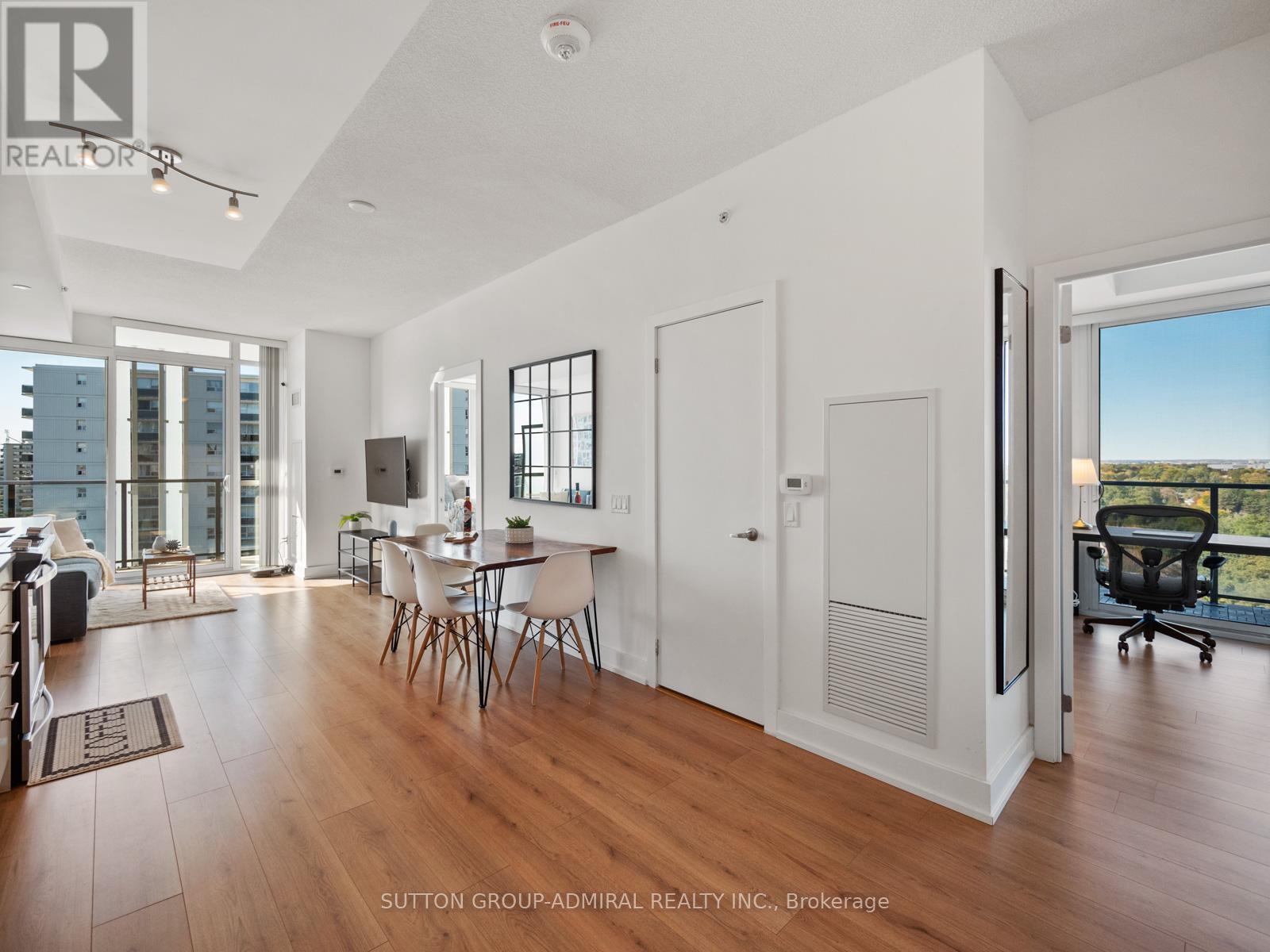 1005 - 128 Fairview Mall Drive, Toronto, ON - Indoor