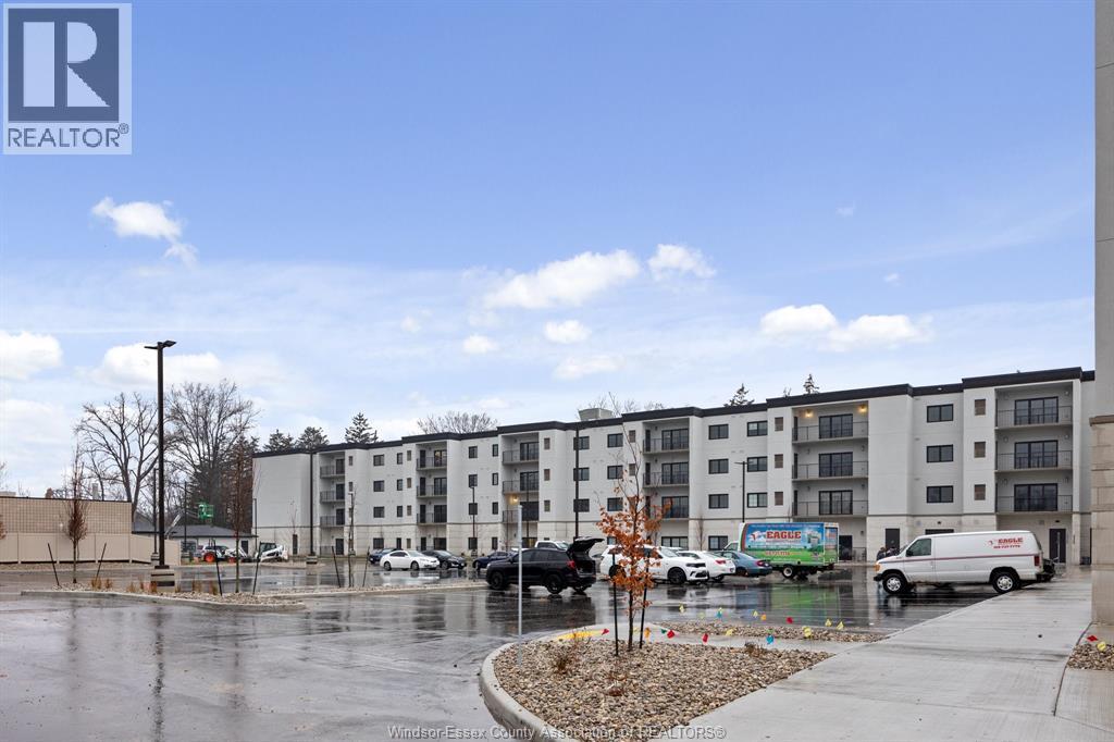 3817 Howard Unit# 408, Windsor, ON - Outdoor With Facade