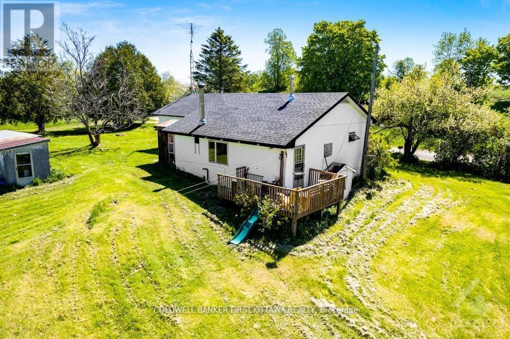 2523 Canonto Road, Frontenac (Frontenac North), ON - Outdoor With Deck Patio Veranda