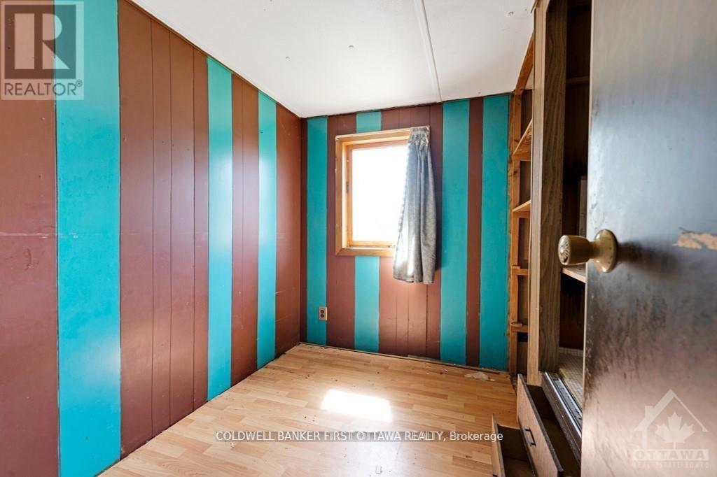 2523 Canonto Road, Frontenac (Frontenac North), ON - Indoor