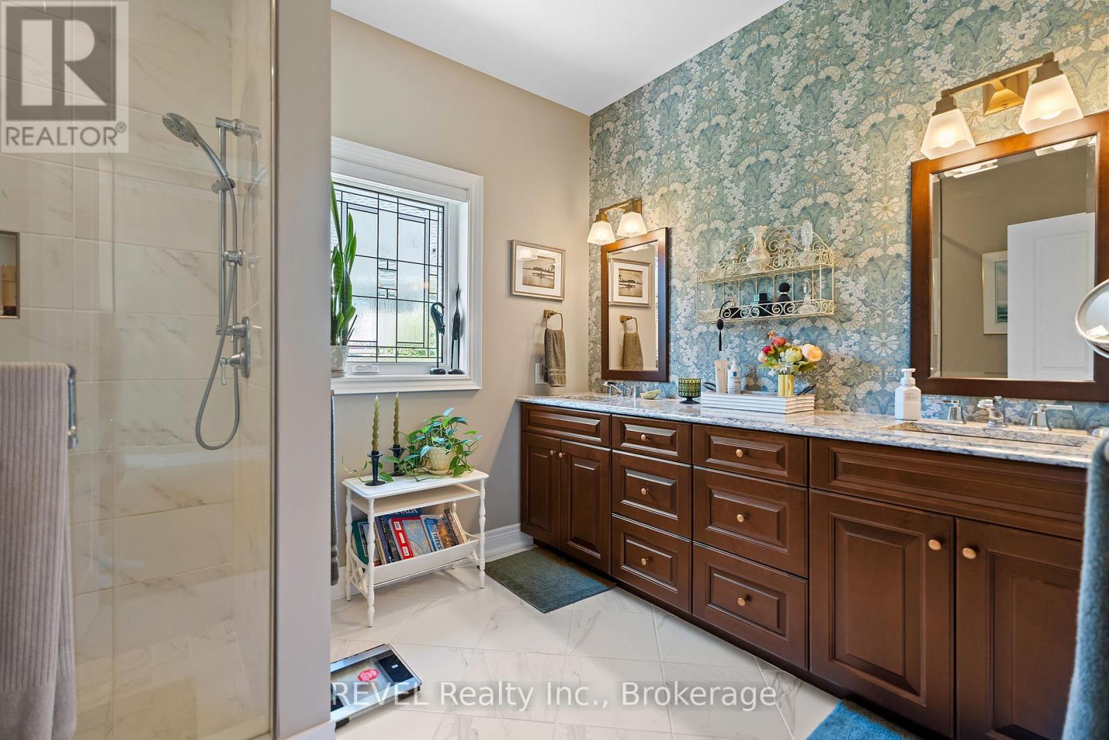 69 Butlers Drive, Fort Erie (Ridgeway), ON - Indoor Photo Showing Bathroom