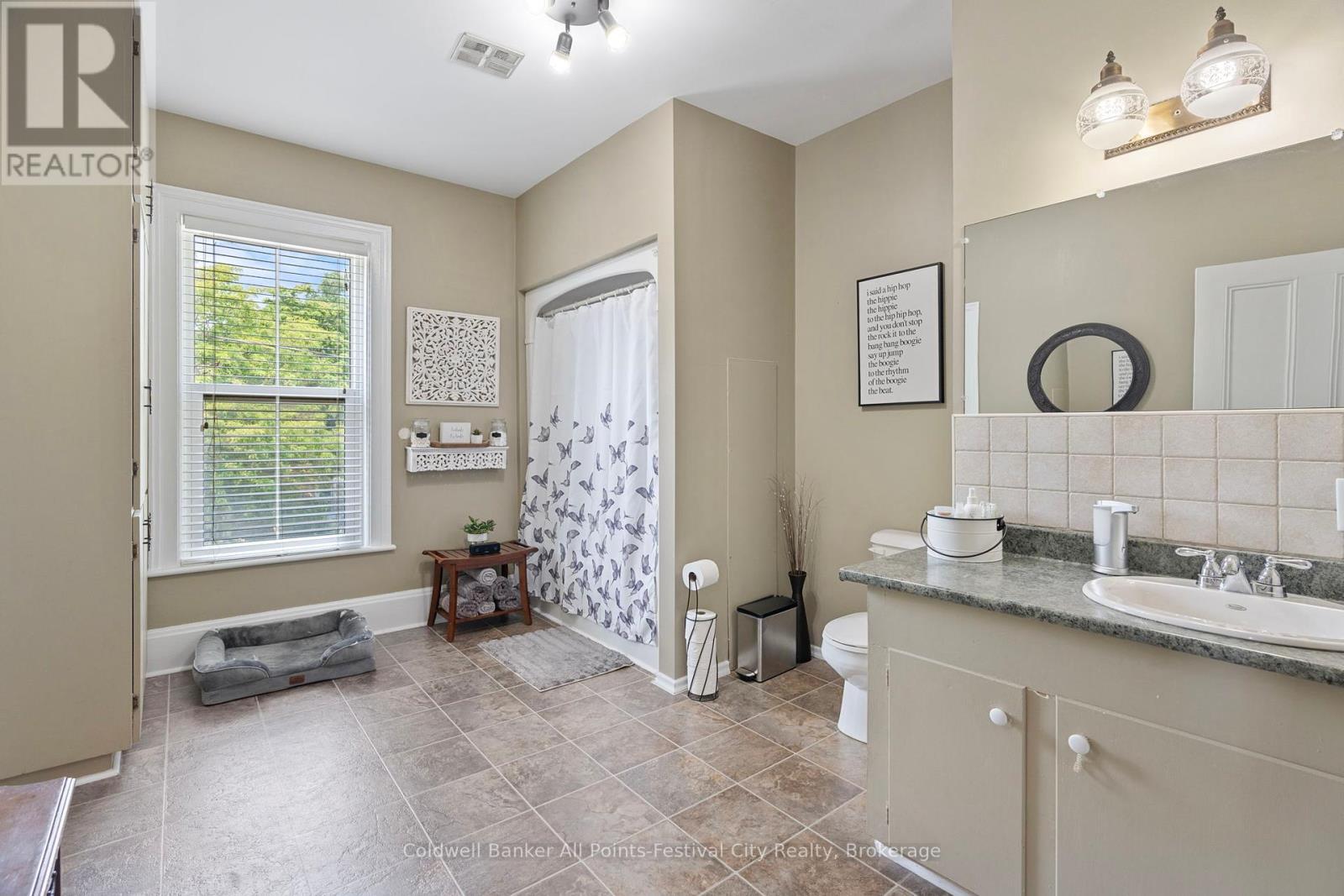 31 Victoria Street S, Goderich (Goderich (Town)), ON - Indoor Photo Showing Bathroom