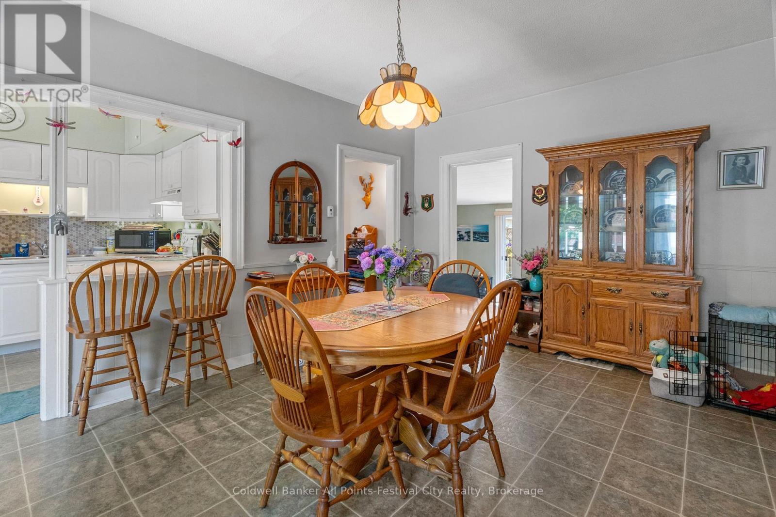 31 Victoria Street S, Goderich (Goderich (Town)), ON - Indoor Photo Showing Dining Room