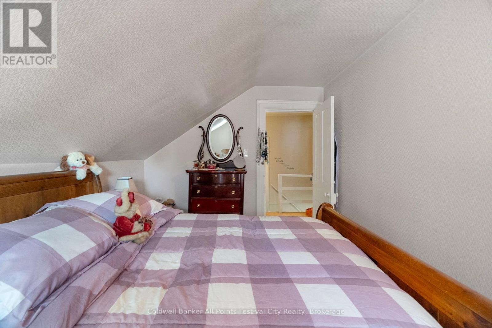 31 Victoria Street S, Goderich (Goderich (Town)), ON - Indoor Photo Showing Bedroom