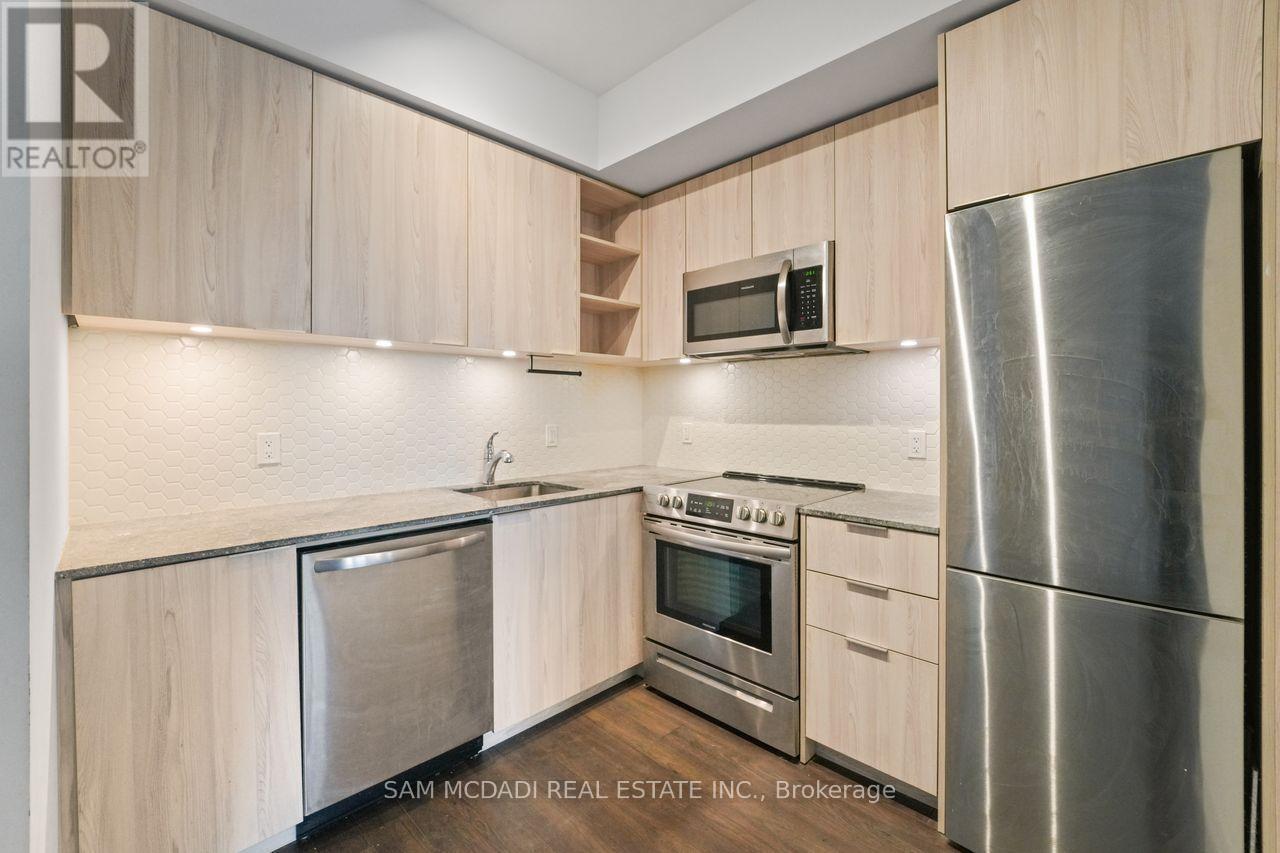 1503 - 30 Ordnance Street, Toronto, ON - Indoor Photo Showing Kitchen With Stainless Steel Kitchen With Upgraded Kitchen