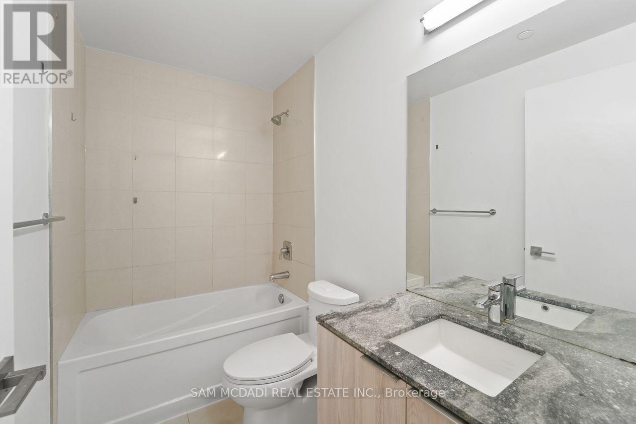 1503 - 30 Ordnance Street, Toronto, ON - Indoor Photo Showing Bathroom