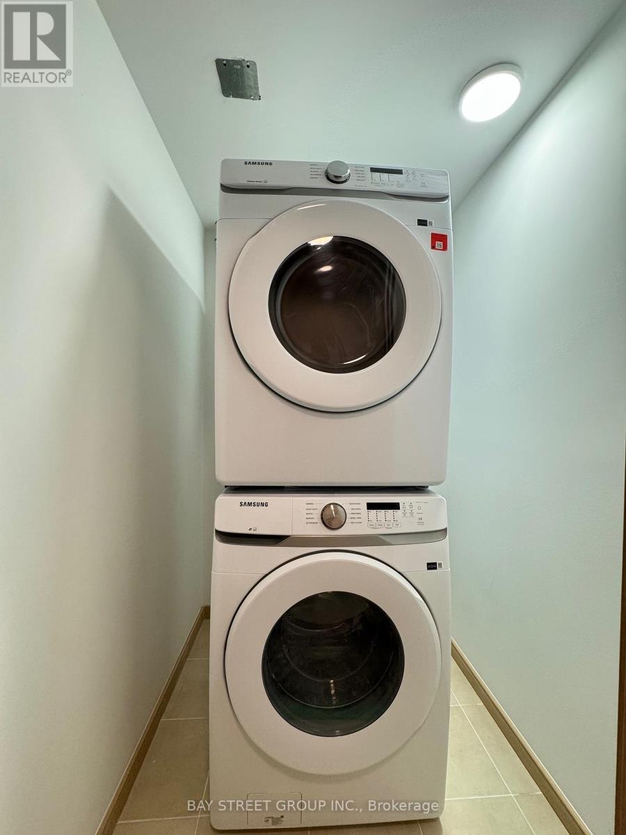 710 - 3429 Sheppard Avenue E, Toronto, ON - Indoor Photo Showing Laundry Room