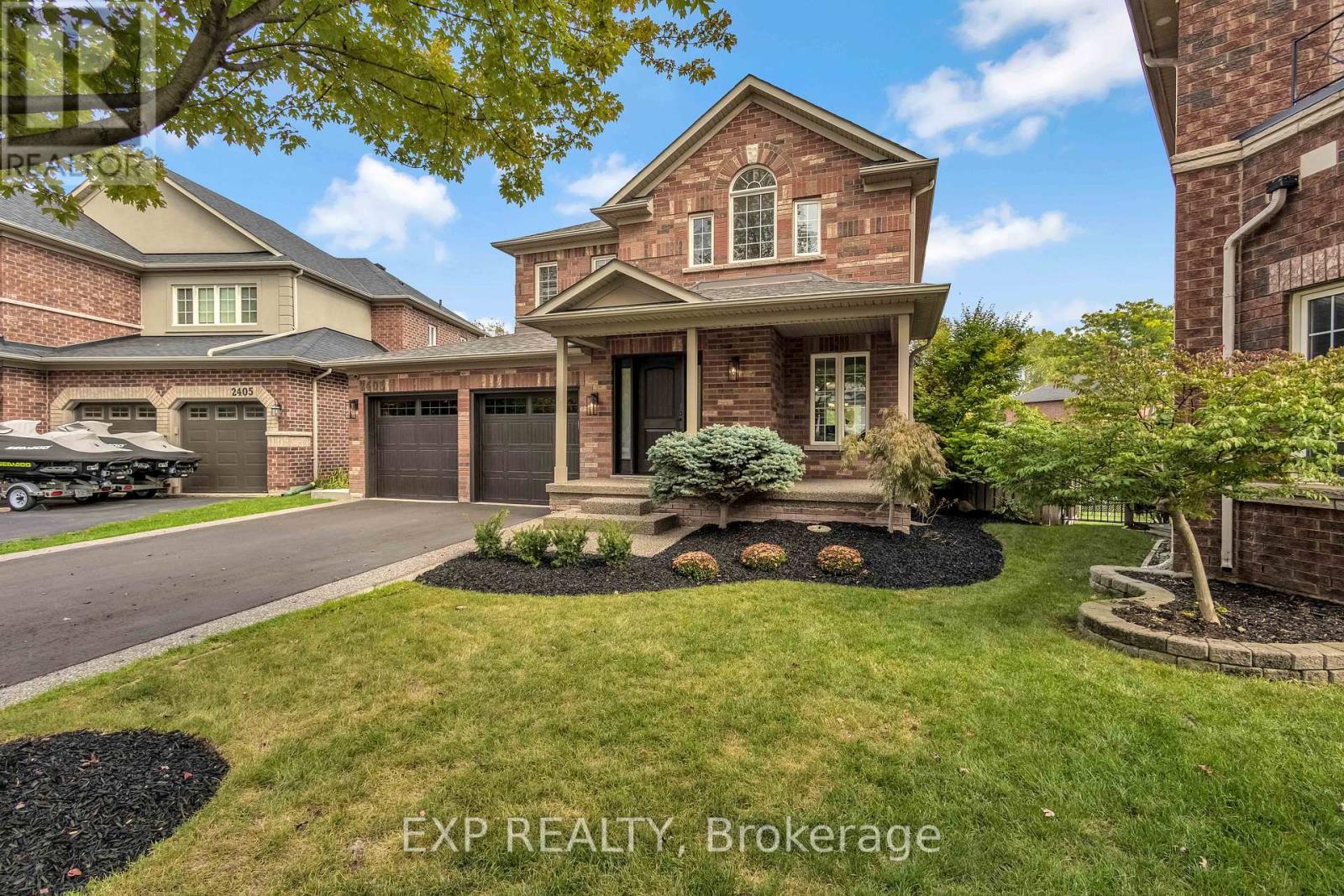 2403 Whitehorn Drive, Burlington, ON - Outdoor With Facade