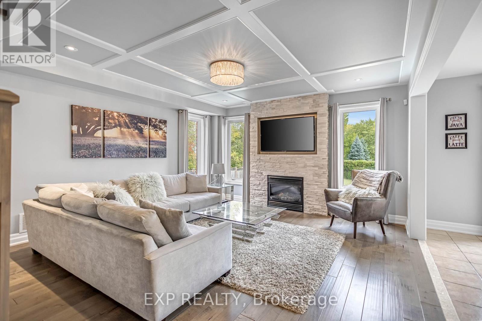 2403 Whitehorn Drive, Burlington, ON - Indoor Photo Showing Living Room With Fireplace
