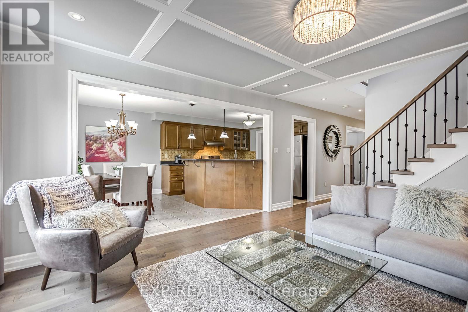 2403 Whitehorn Drive, Burlington, ON - Indoor Photo Showing Living Room