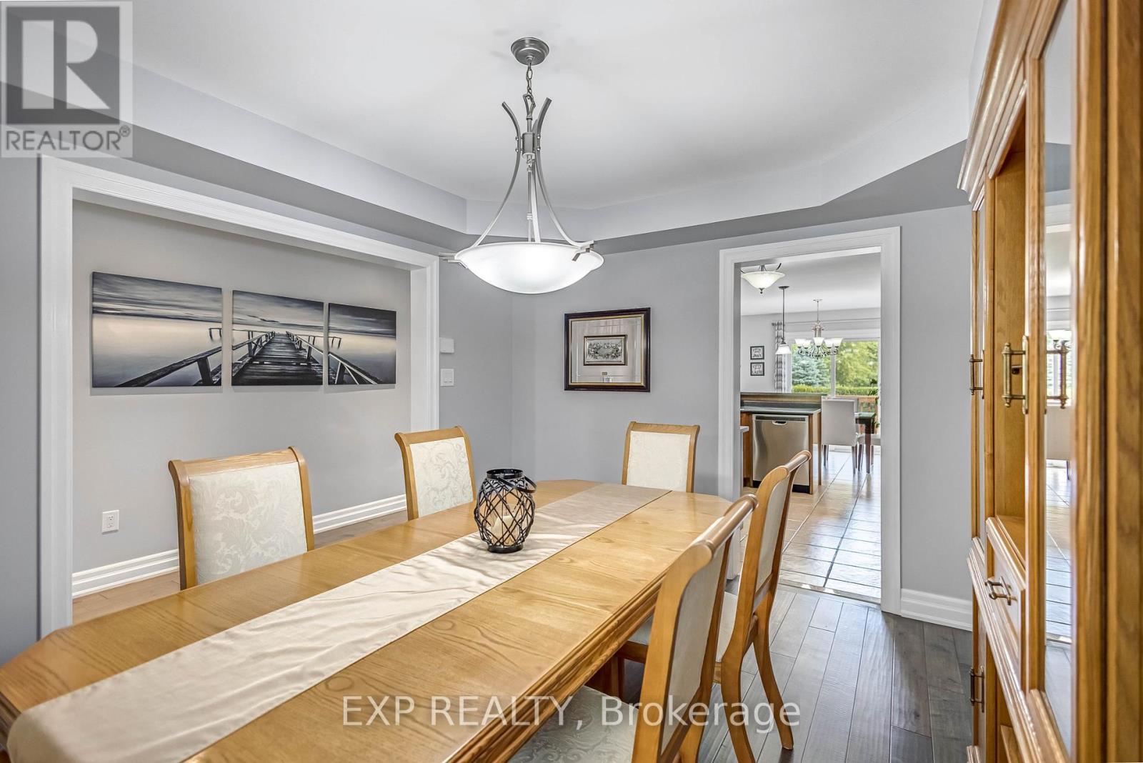 2403 Whitehorn Drive, Burlington, ON - Indoor Photo Showing Dining Room