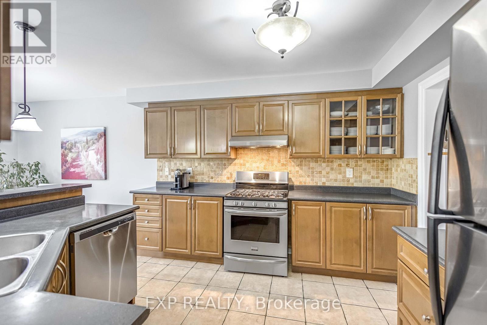 2403 Whitehorn Drive, Burlington, ON - Indoor Photo Showing Kitchen With Double Sink