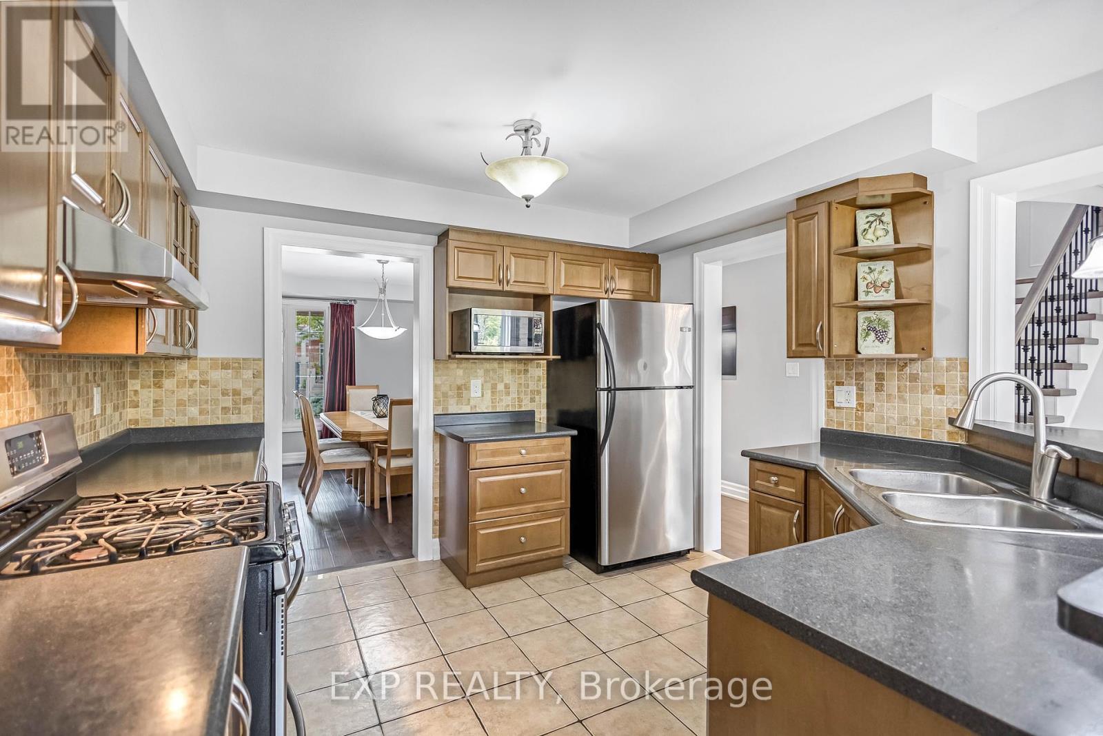 2403 Whitehorn Drive, Burlington, ON - Indoor Photo Showing Kitchen With Double Sink