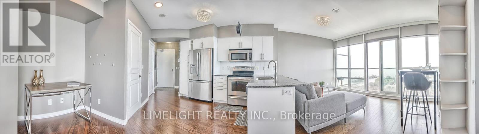 2208 - 2240 Lake Shore Boulevard W, Toronto (Mimico), ON - Indoor Photo Showing Kitchen With Upgraded Kitchen