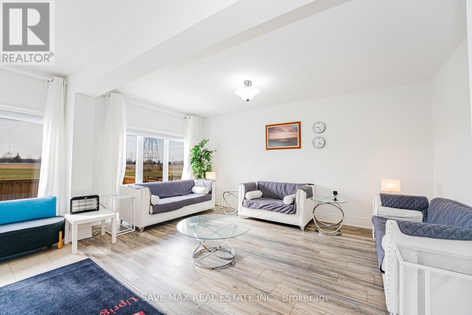 86 Sunset Way, Thorold, ON - Indoor Photo Showing Living Room