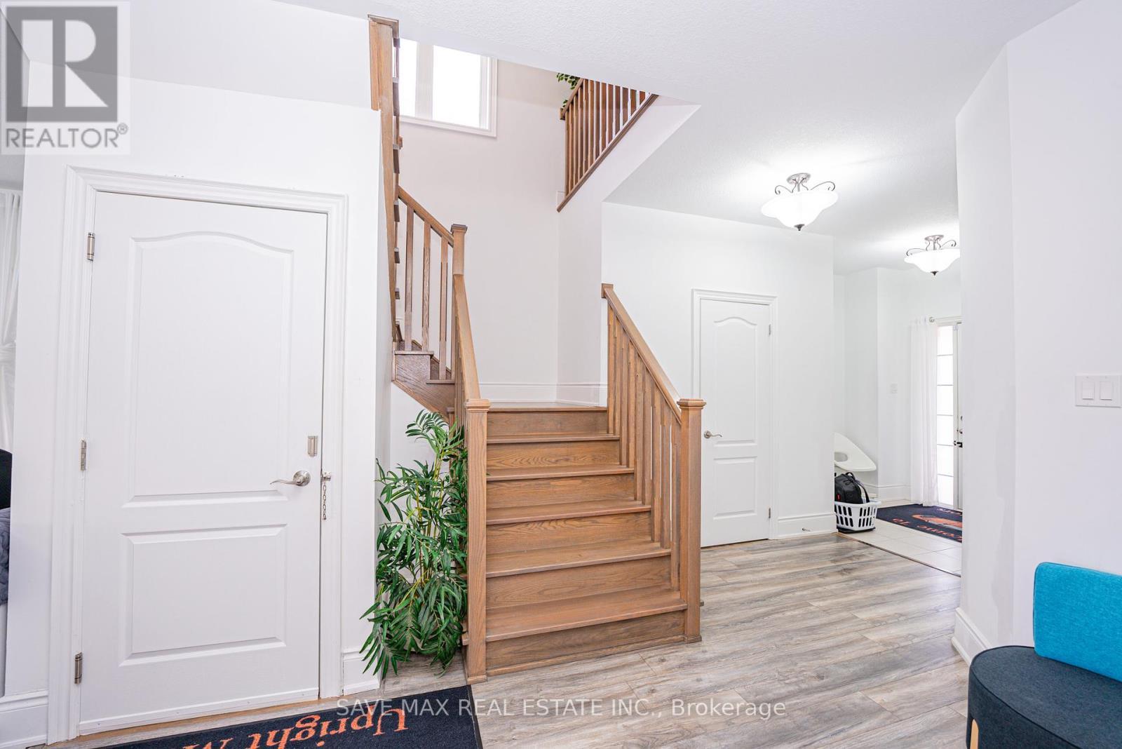 86 Sunset Way, Thorold, ON - Indoor Photo Showing Other Room