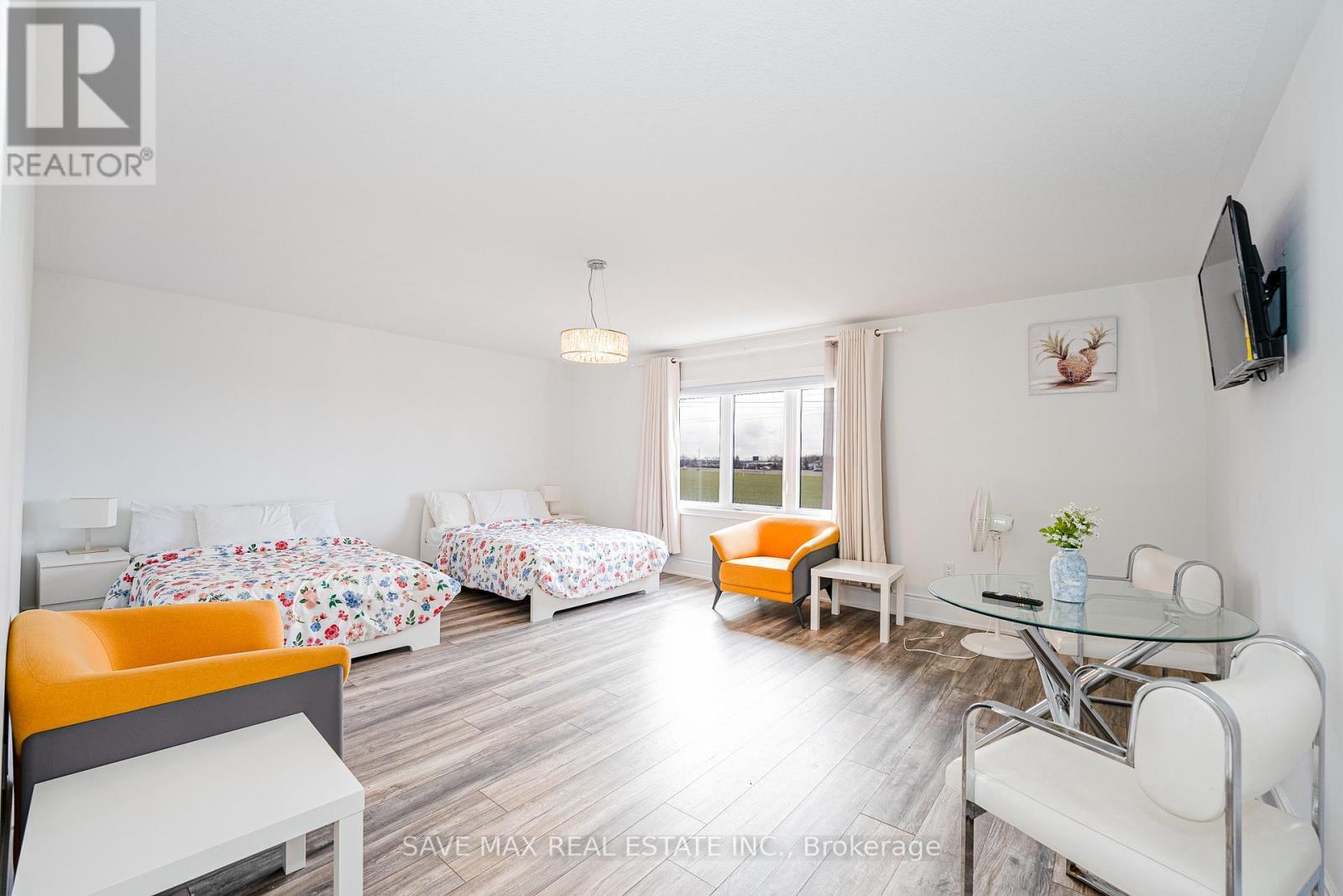 86 Sunset Way, Thorold, ON - Indoor Photo Showing Bedroom