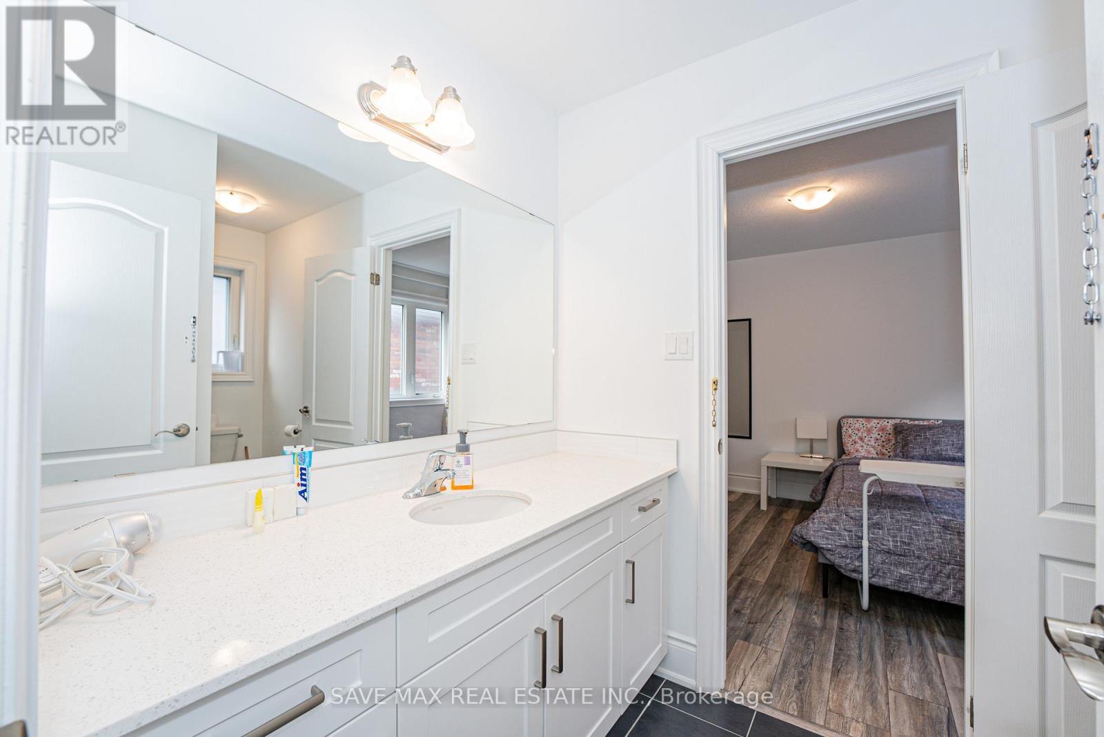 86 Sunset Way, Thorold, ON - Indoor Photo Showing Bathroom