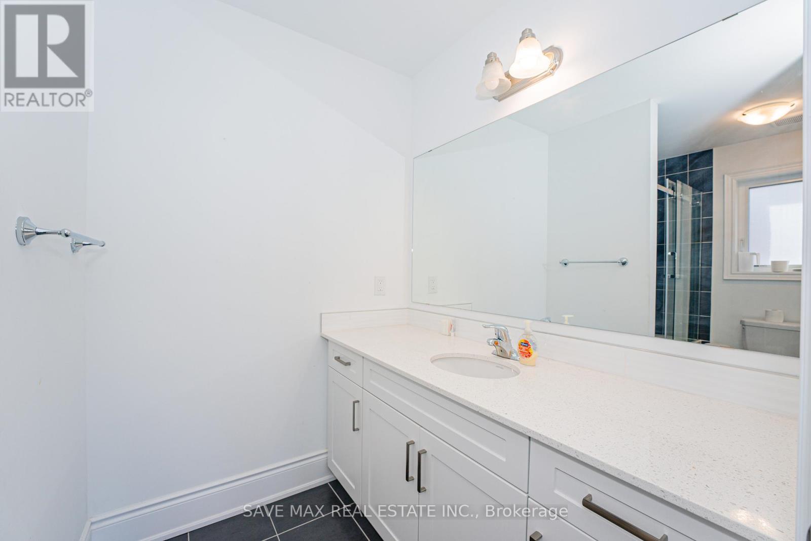 86 Sunset Way, Thorold, ON - Indoor Photo Showing Bathroom
