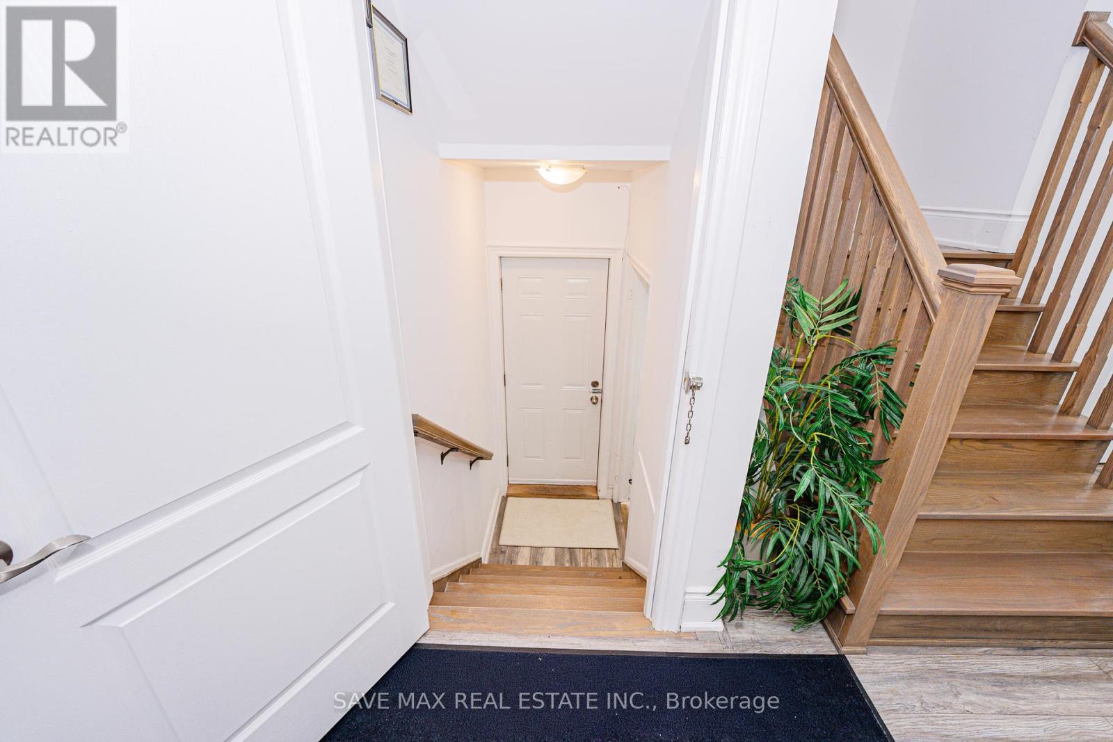 86 Sunset Way, Thorold, ON - Indoor Photo Showing Other Room