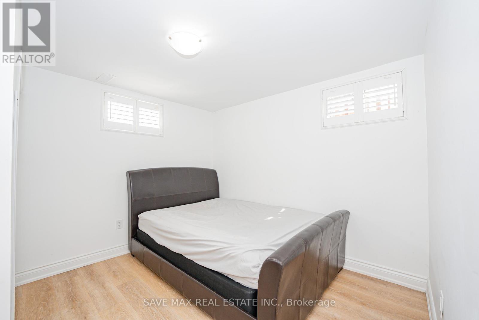 86 Sunset Way, Thorold, ON - Indoor Photo Showing Bedroom