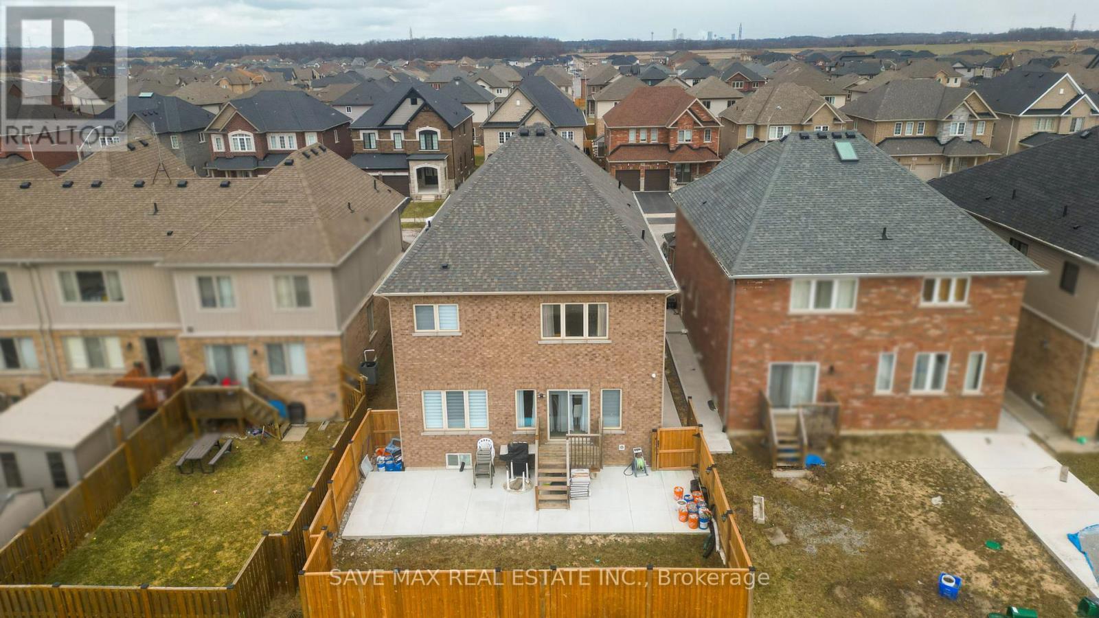 86 Sunset Way, Thorold, ON - Outdoor