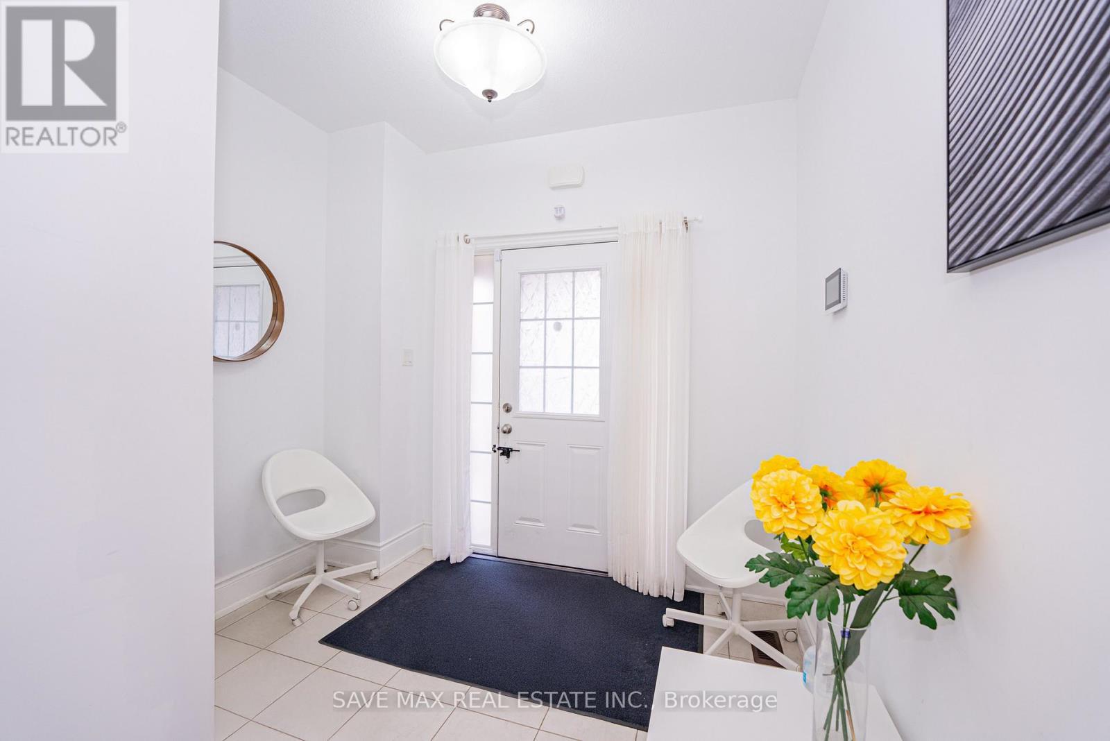 86 Sunset Way, Thorold, ON - Indoor Photo Showing Other Room