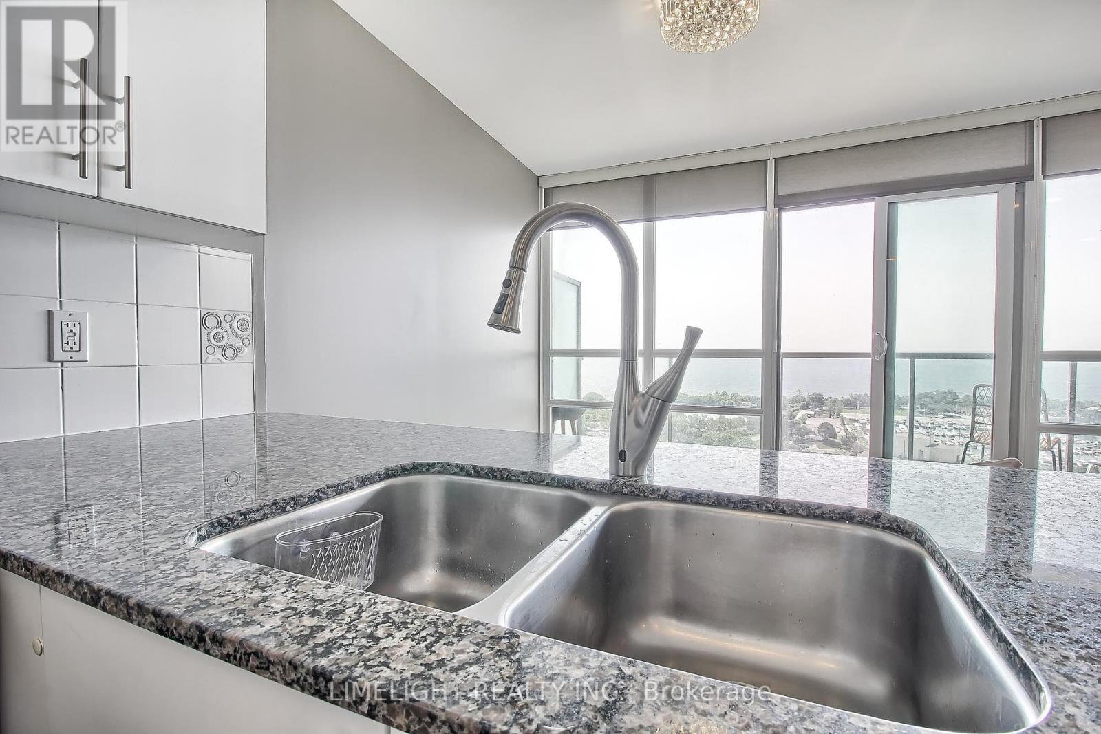 2208 - 2240 Lake Shore Boulevard W, Toronto (Mimico), ON - Indoor Photo Showing Kitchen With Double Sink